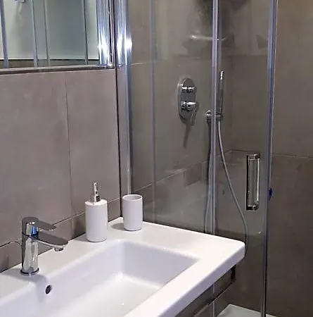Tenuta San Michele B&B 파이스툼